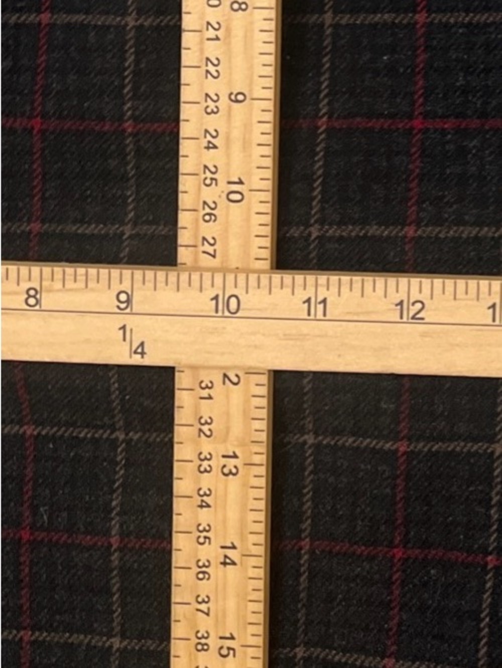 Pendleton 100% Wool Charcoal Gray Burgundy Plaid Midi Skirt Size 6 - Picture 11 of 11